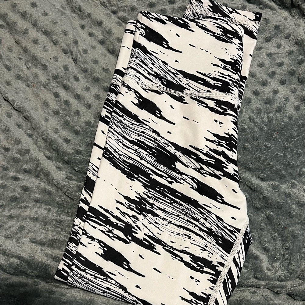 Zyia Light N Tight size 4